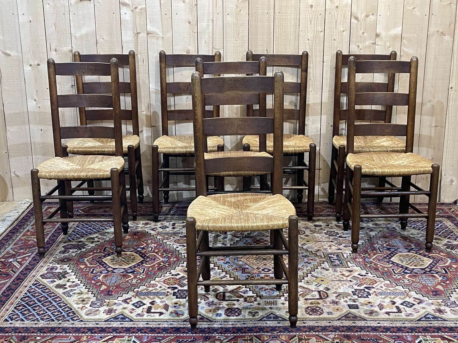 Suite of 8 oak chairs and straw seats - 1950s work