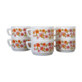 Six cups Arcopal flowering
