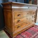 Commode style Louis-Philippe en bois massif