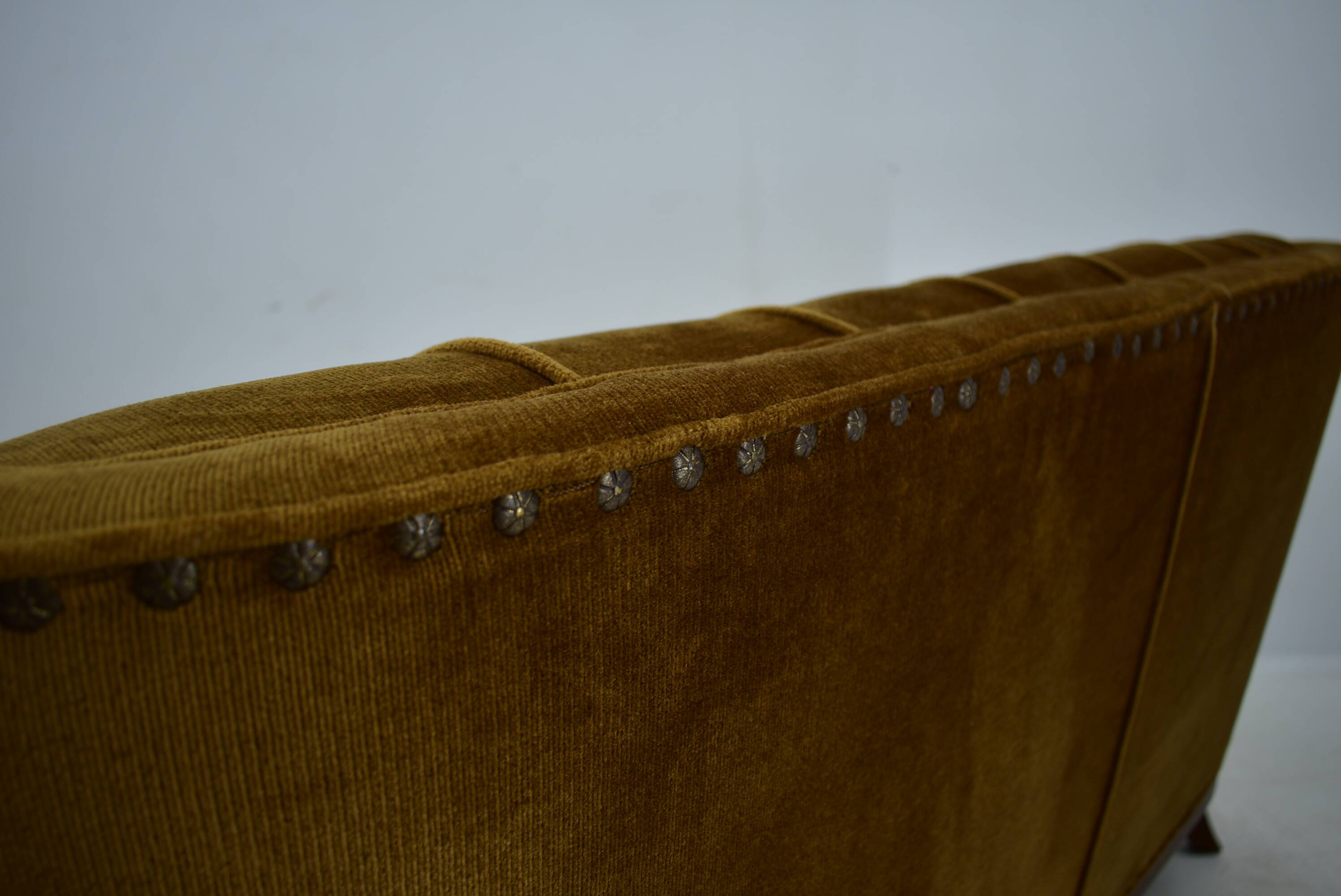 1930s Art Deco sofa, Czechoslovakia