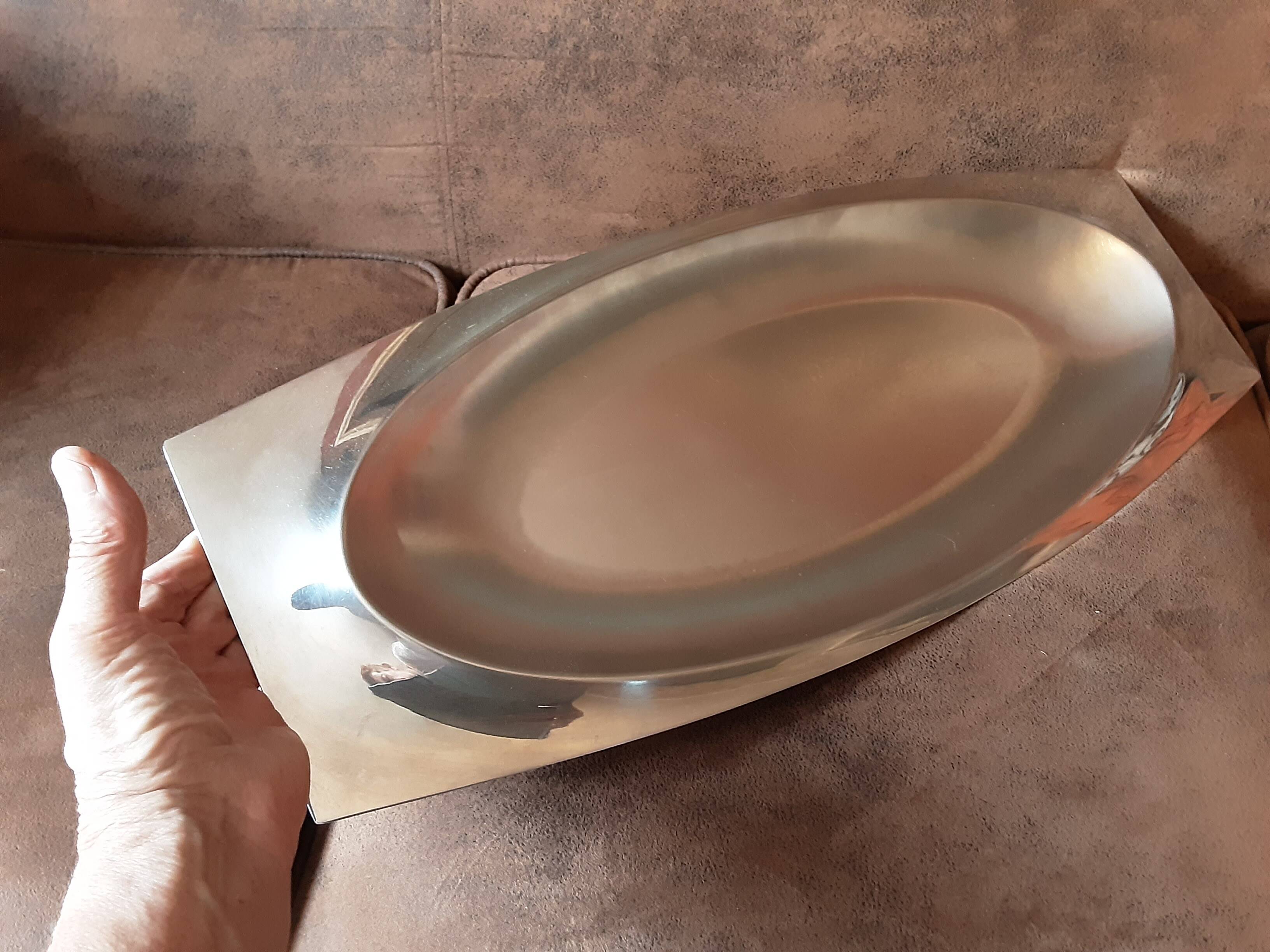 Modern metal dish