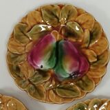 Set of 3 plates of Sarreguemines in slip, fruit motif