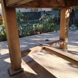 Farm table