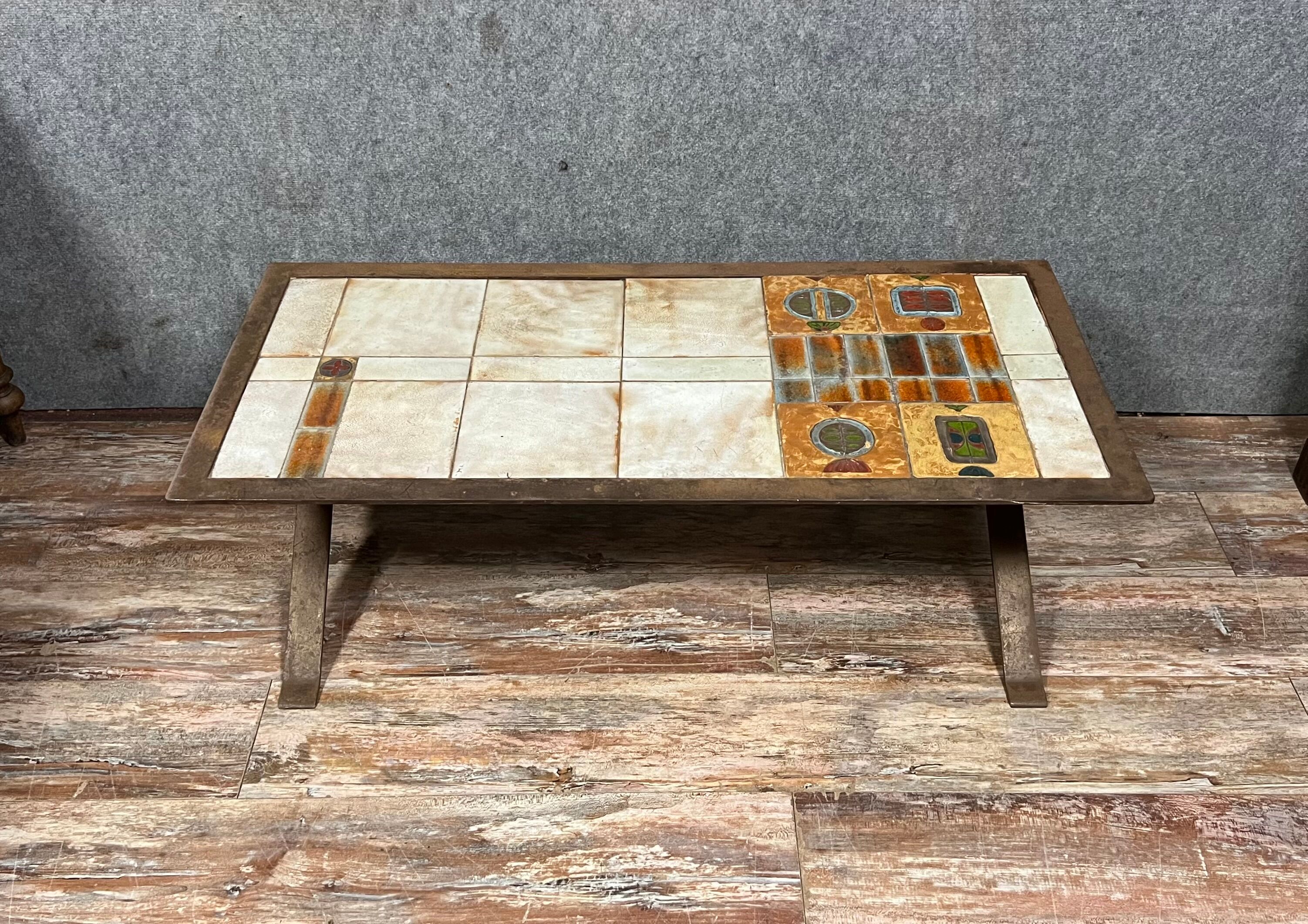 Scandinavian coffee table from the 60s and metal and ceramics