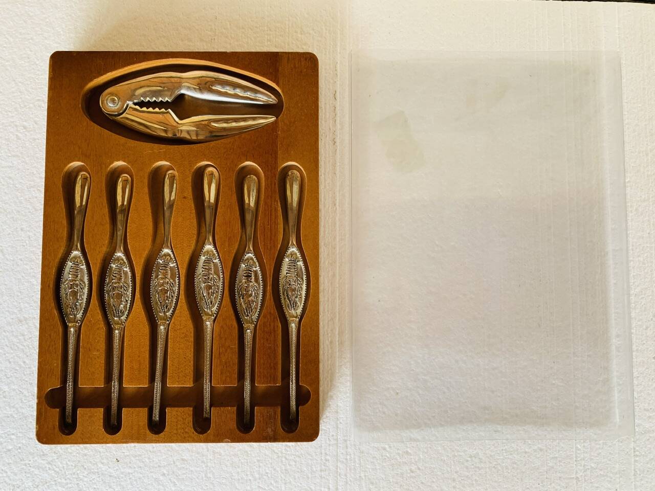 Set of 6 lobster forks and tongs, silver plated metal by Silea, circa 70