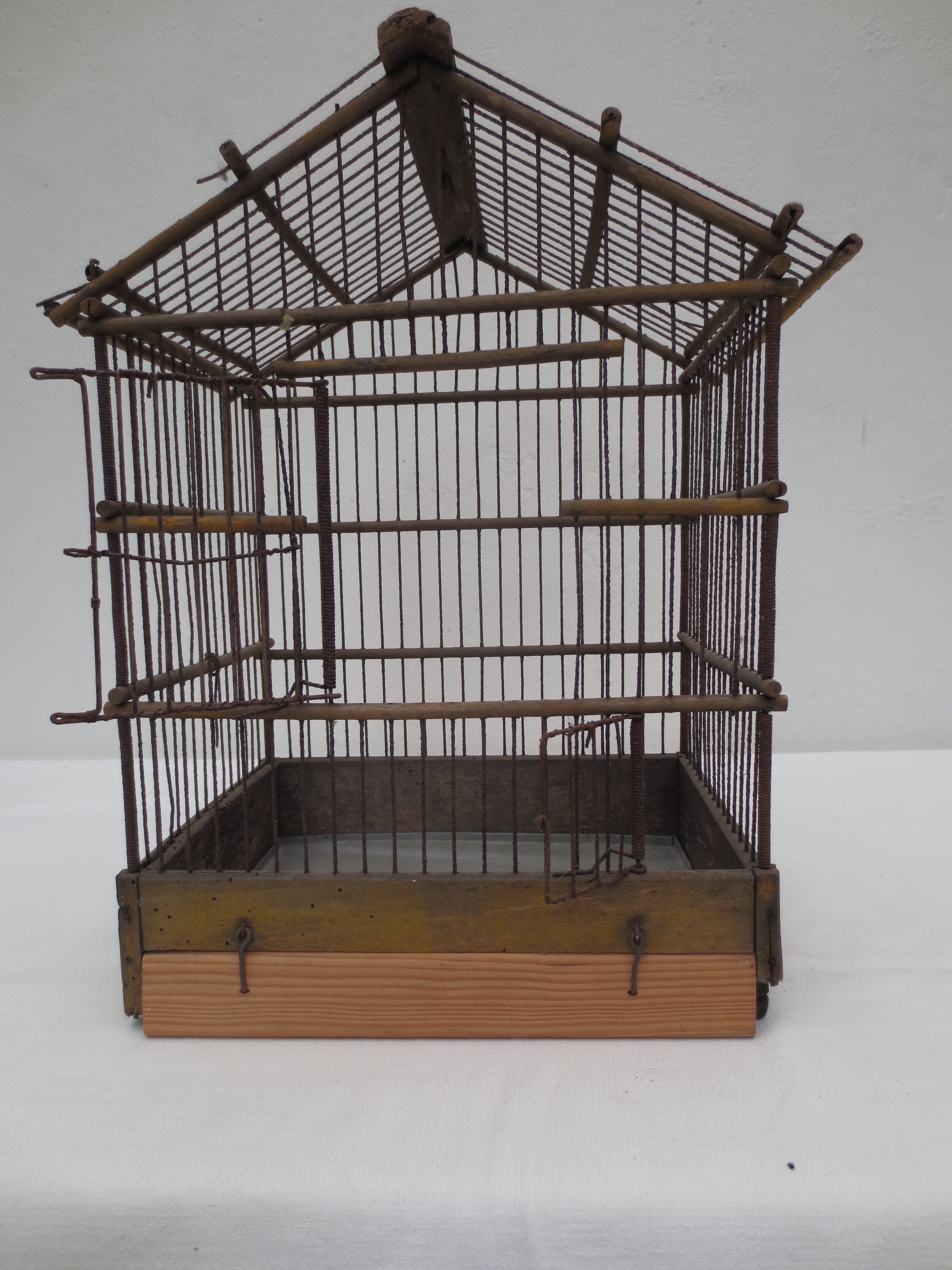 Bird cage