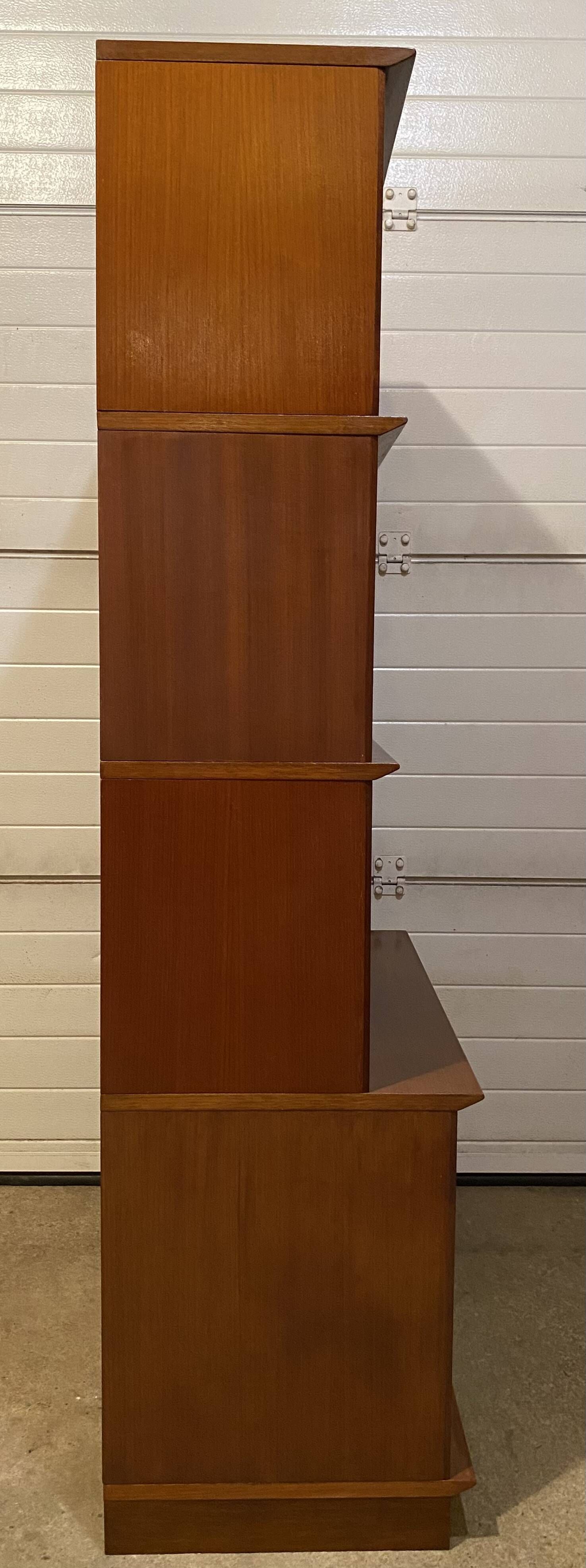 Vintage library Oscar by Didier Rozaffy.