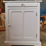 Buffet or Parisian bedside