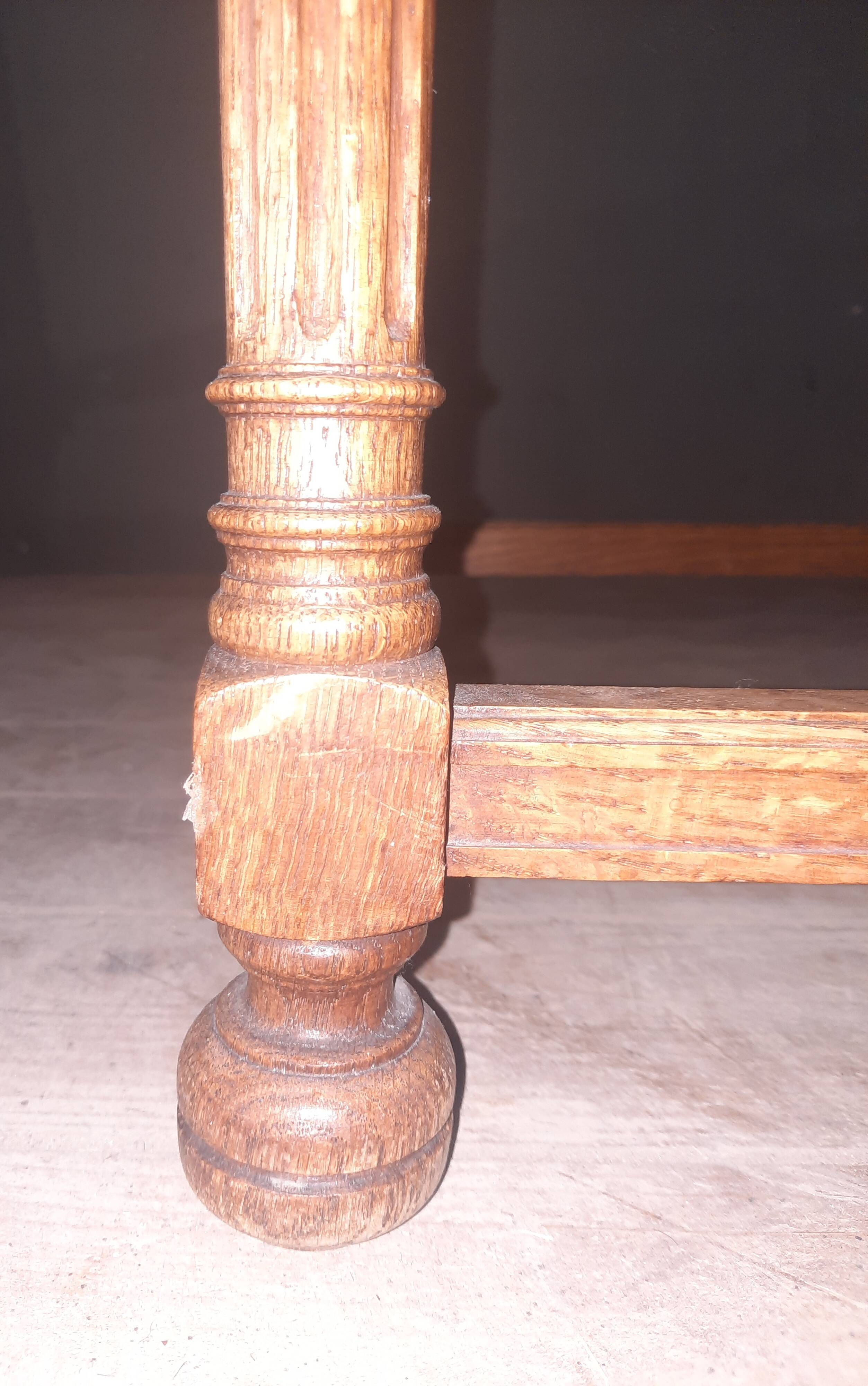 Display table in Louis XVI style