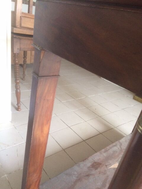 Console column top marble empire