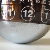 Perpetual calendar vintage design years 70