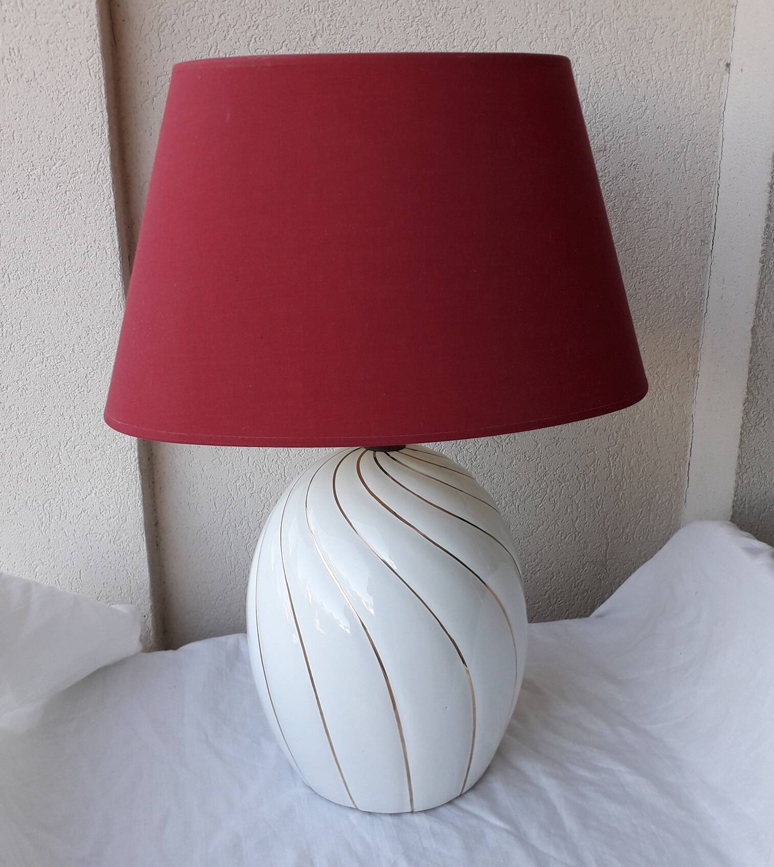 Barbie-style ceramic lamp