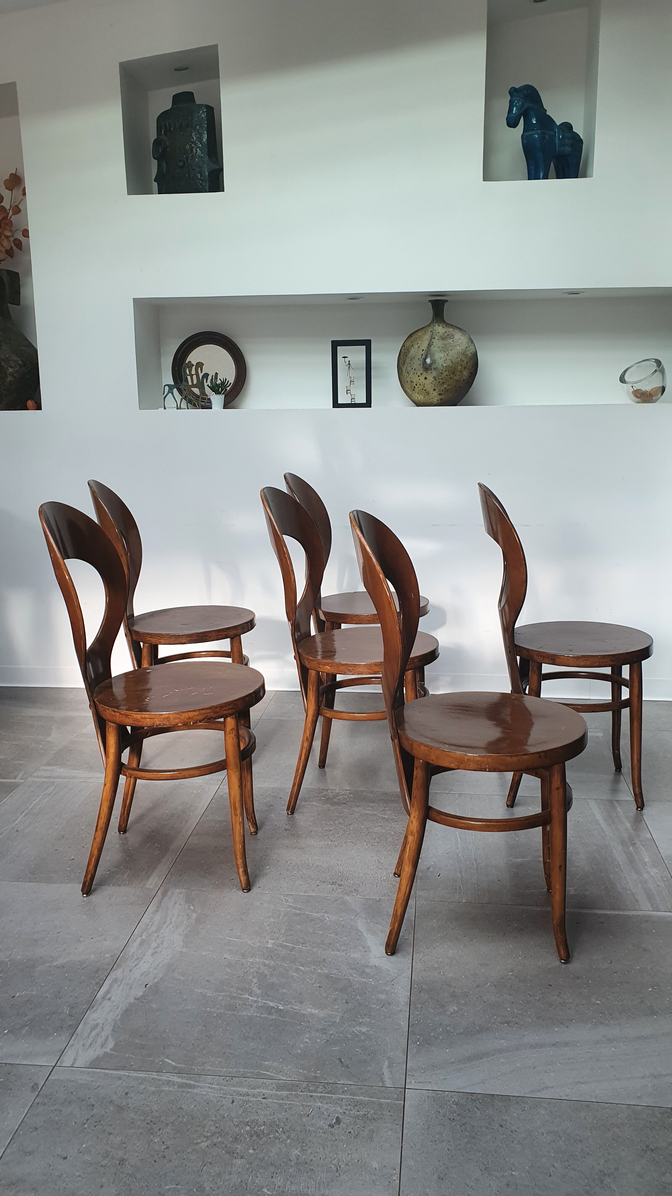 Ensemble table de ferme et 6 chaises Mouettes de Baumann