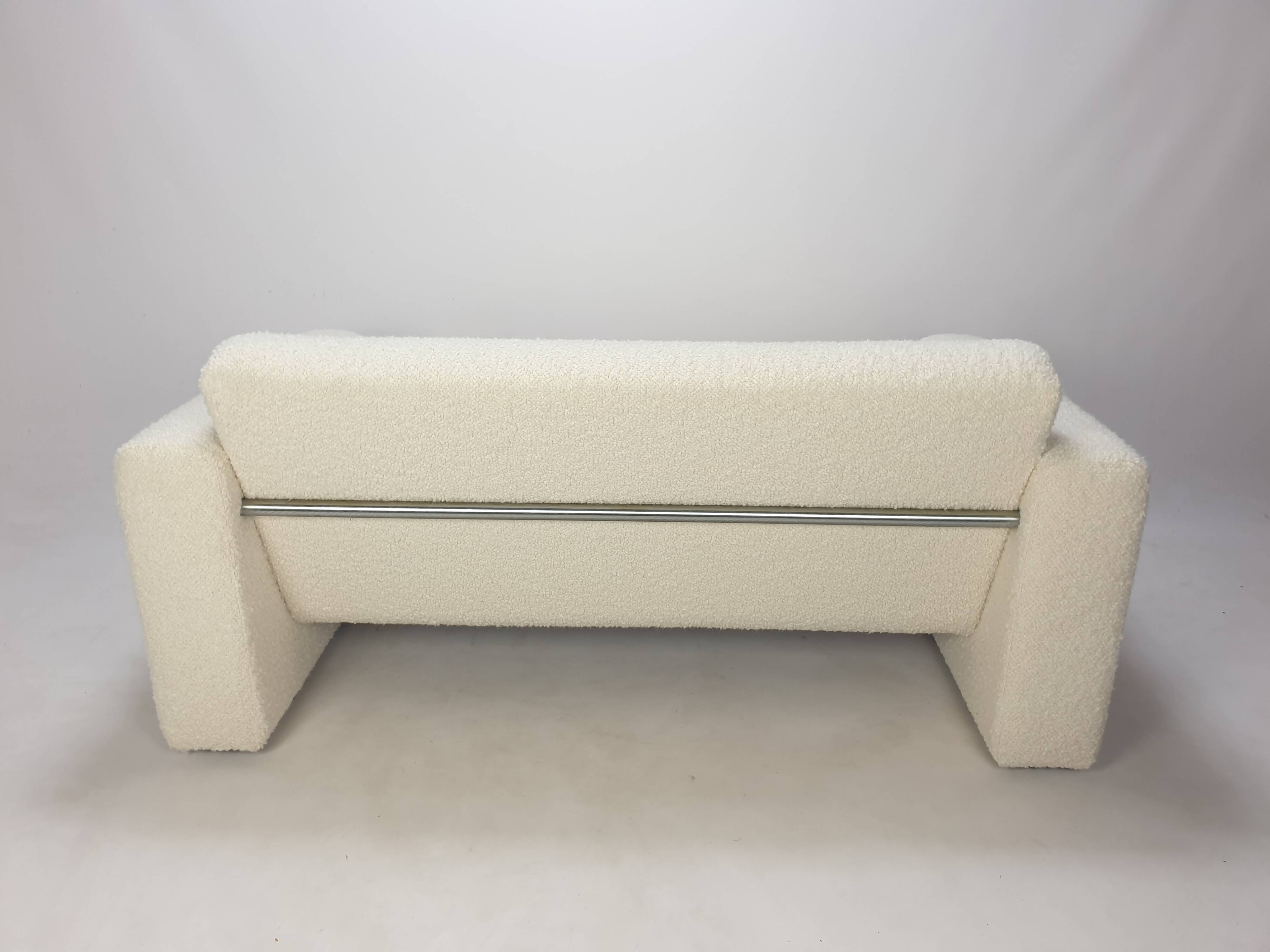 Artifort Model 691 Two-Seat Bench Upholstered in Soft Bouclé fabric, 1980's