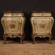 Paire de tables de chevet vénitiennes laquées, dorées et peintes