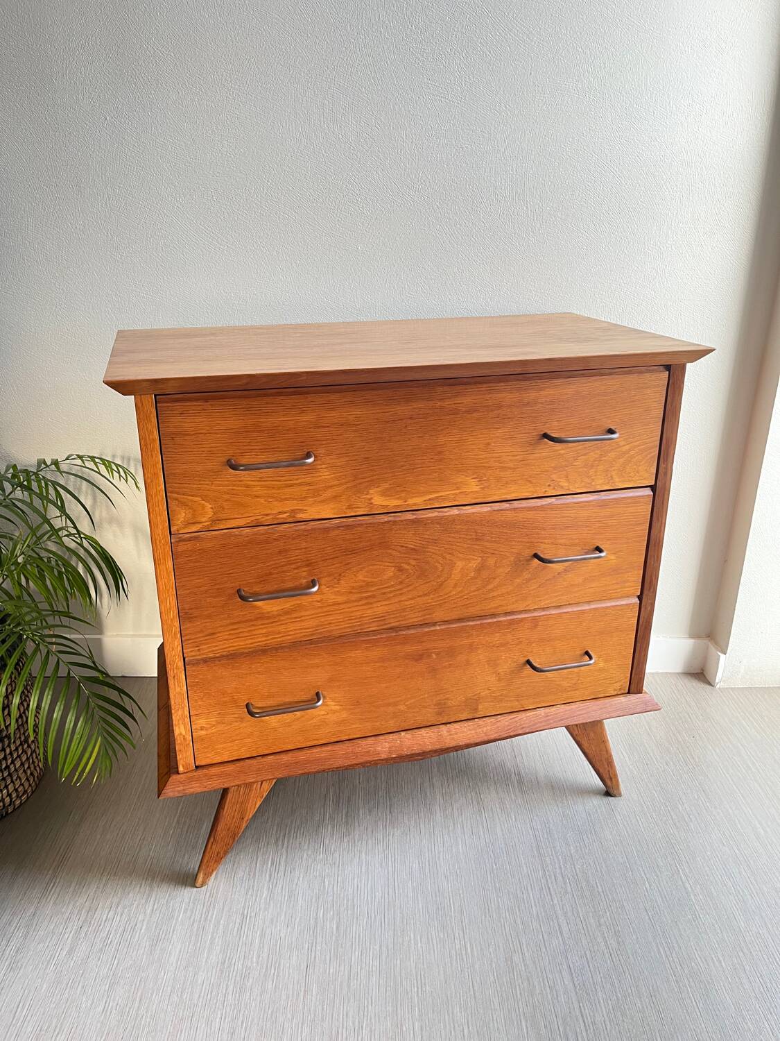 Vintage chest of drawers with splayed legs