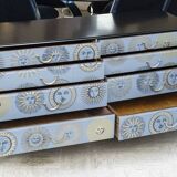 Chest of drawers in the style of Piero FORNASETTI