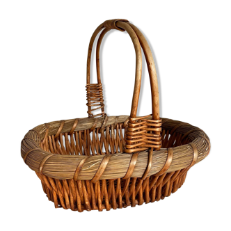 Wicker basket and straw