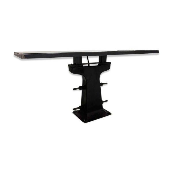 Table industrielle avec piétement en fonte