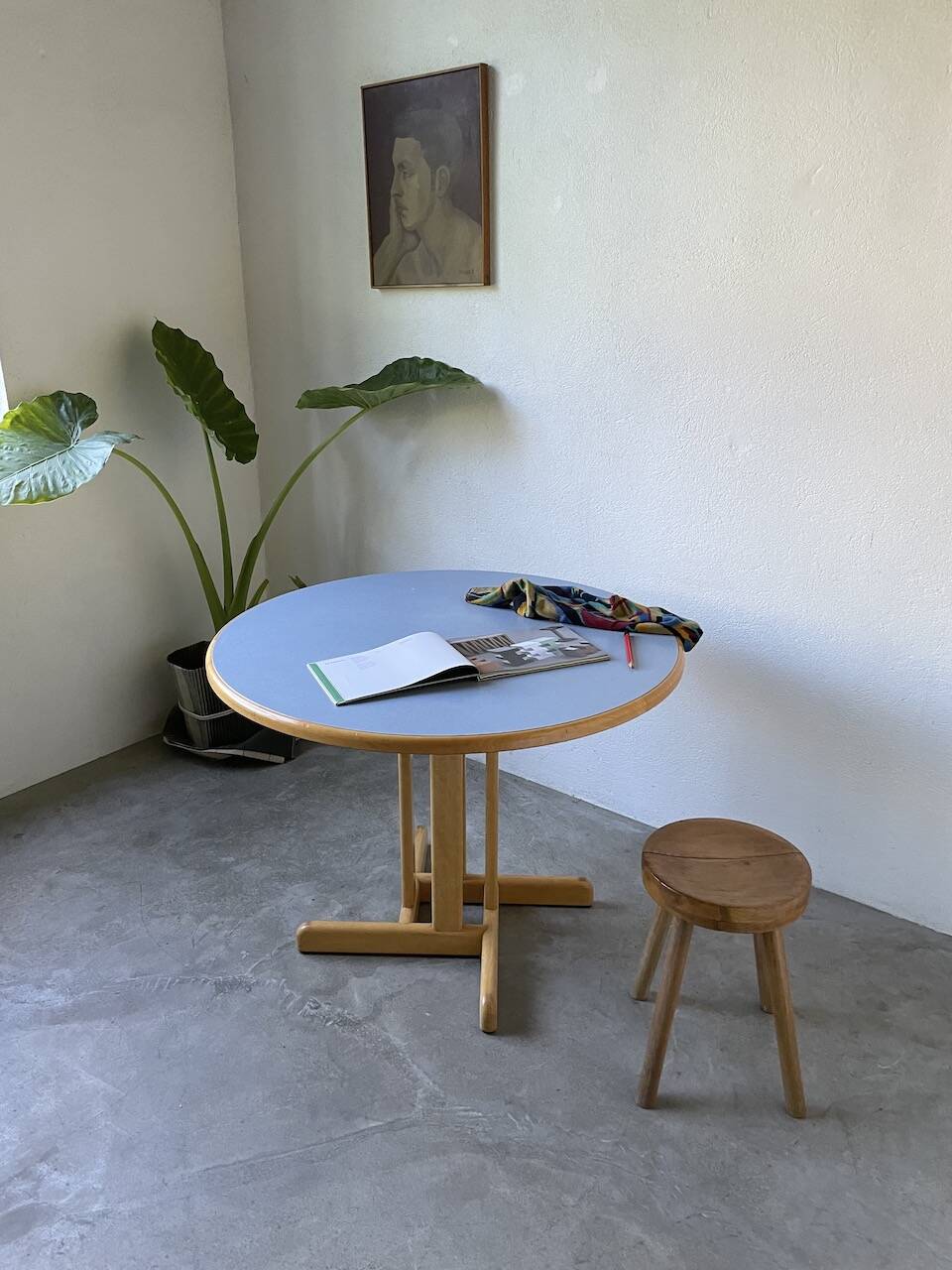80s round beech table