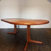 Table by Niels O. Møller forr Gudme Mobelfabrik