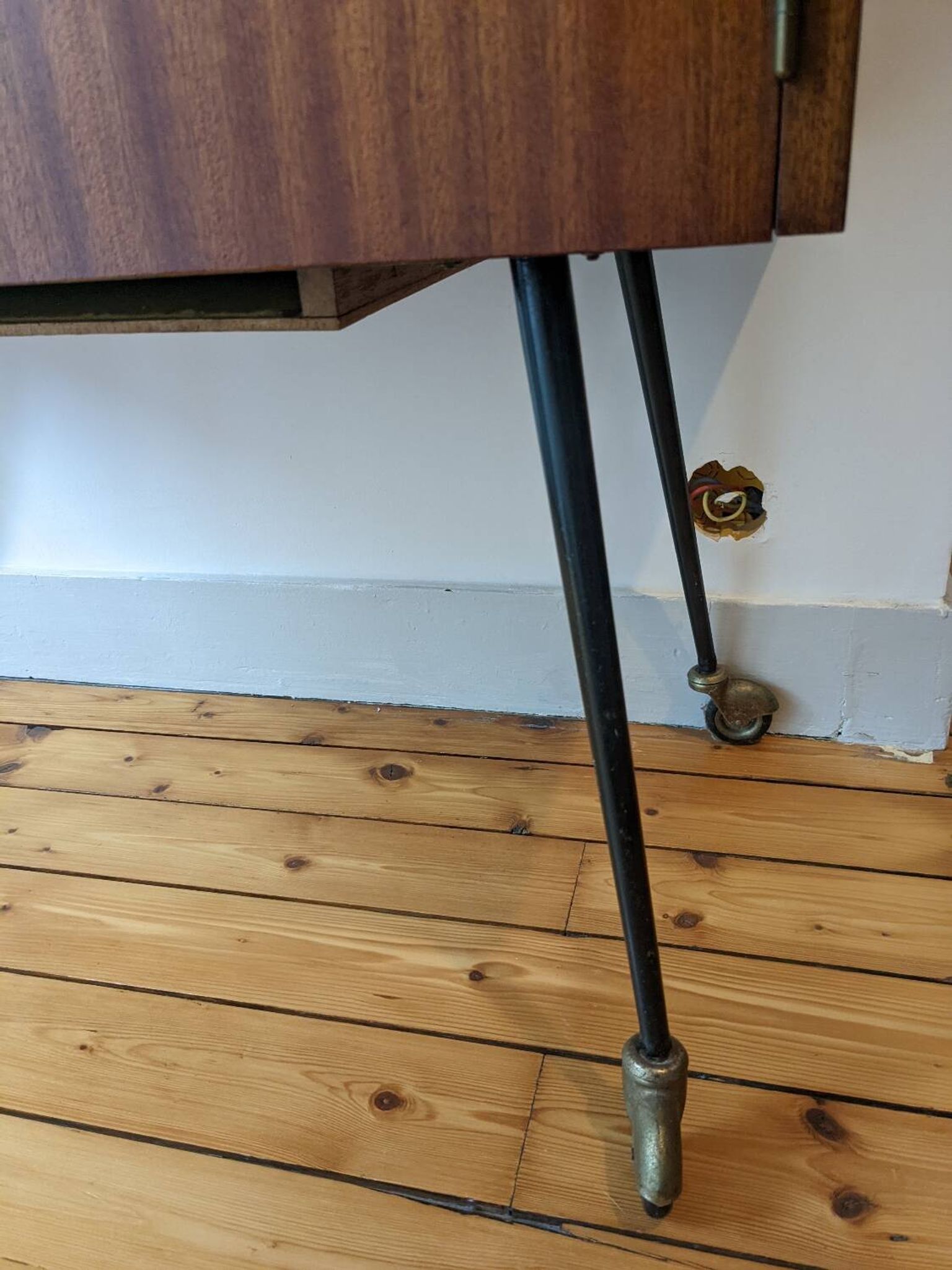 Vintage bar/TV cabinet