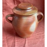 Ceramic pot, old terminal