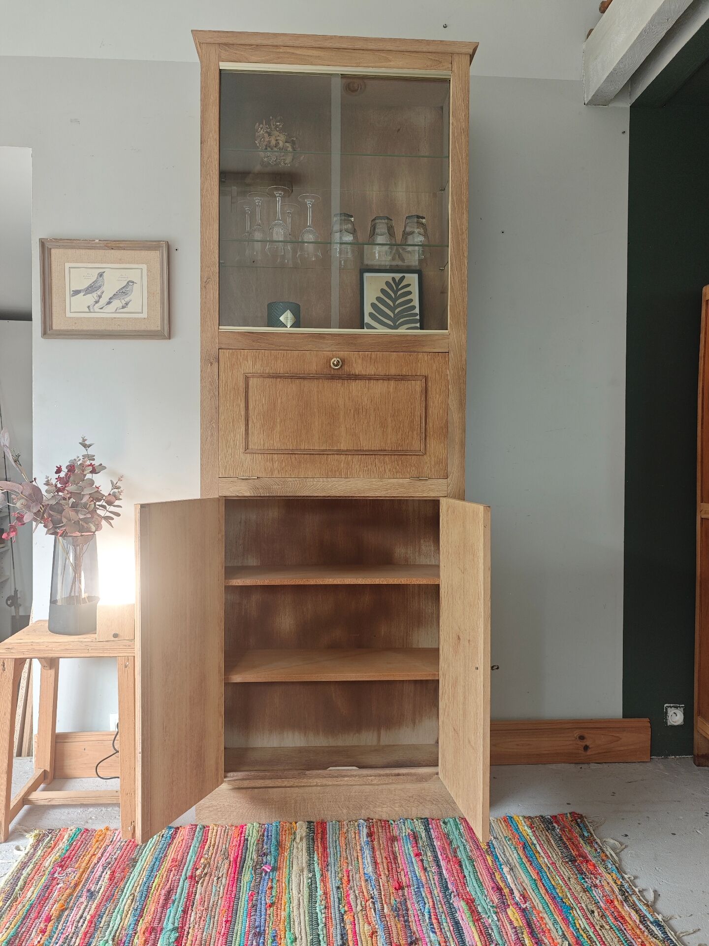 Secretary cabinet