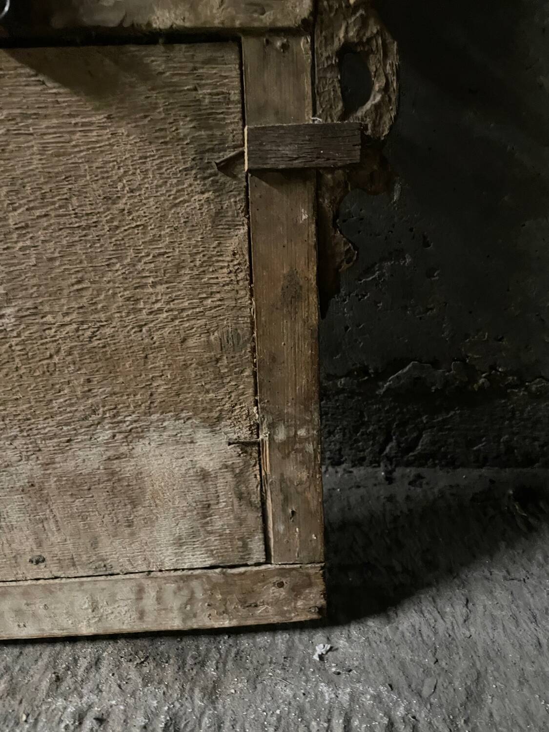 Folk art, Louis XVI style gilded mirror, 18th century