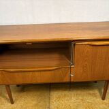 Mid-Century Retro Vintage Teak TV Unit / Media Cabinet by Sakol 1970  Compa