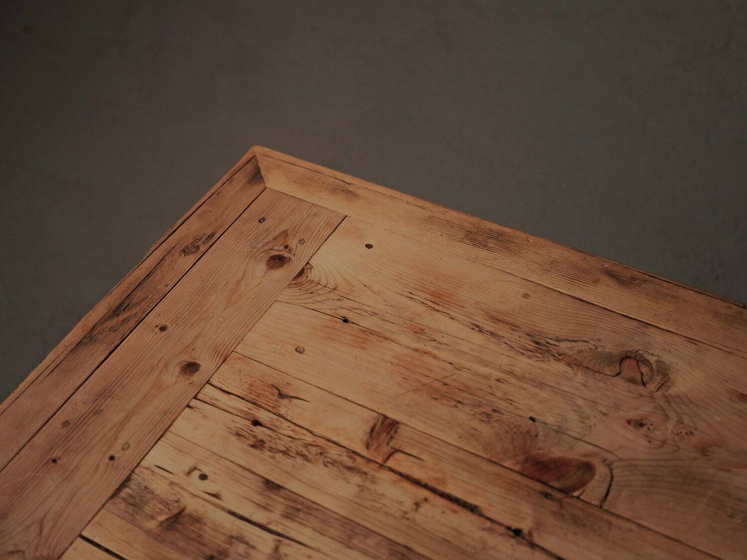 Solid pine dining table – Handcrafted, around 1970