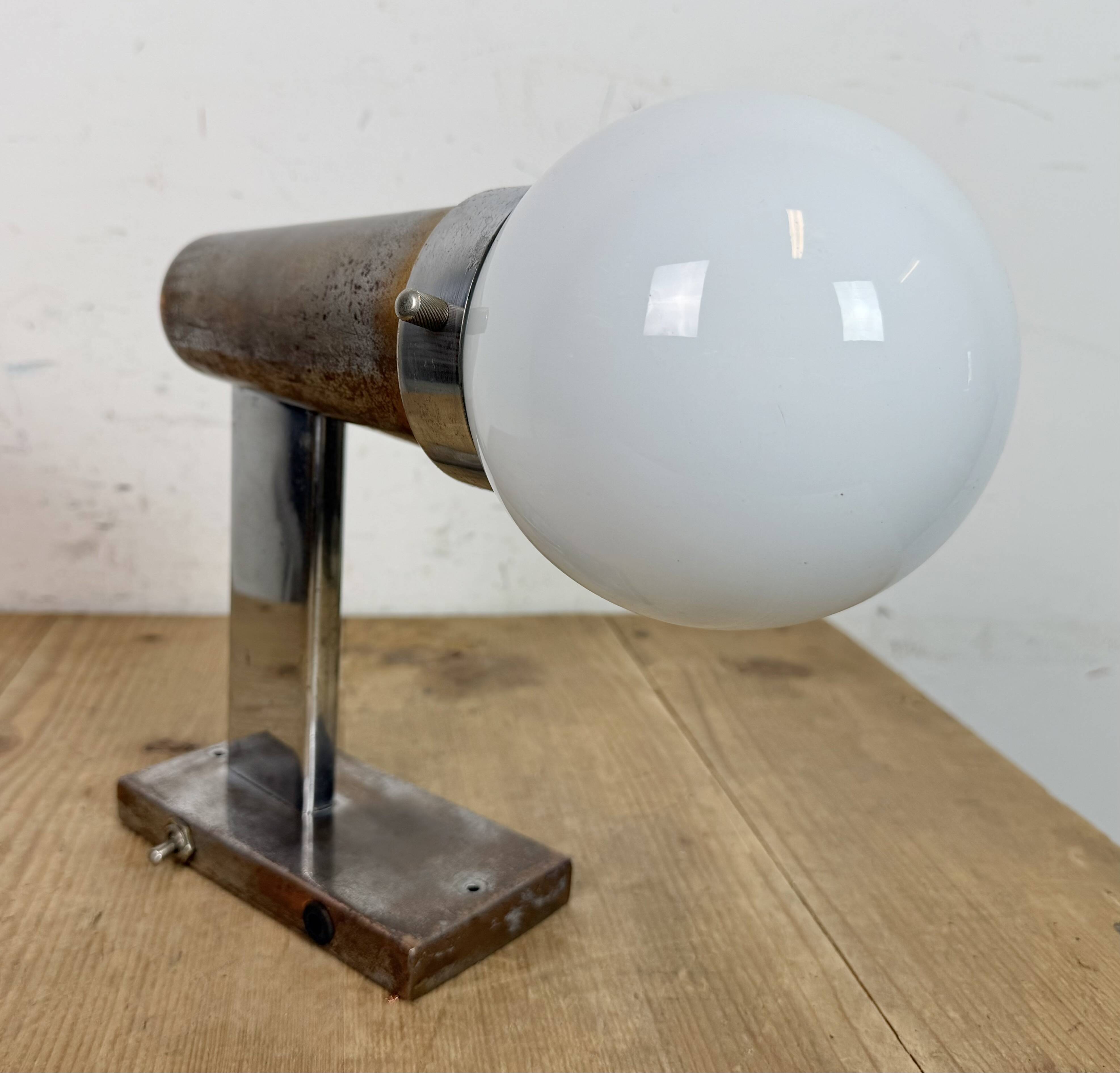Vintage Art Deco Wall Light with Opal Glass, 1930s