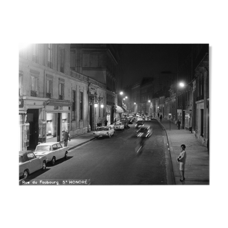 Tirage photographique encadré Paris en 1965 rue du faubourg Saint Honoré by night