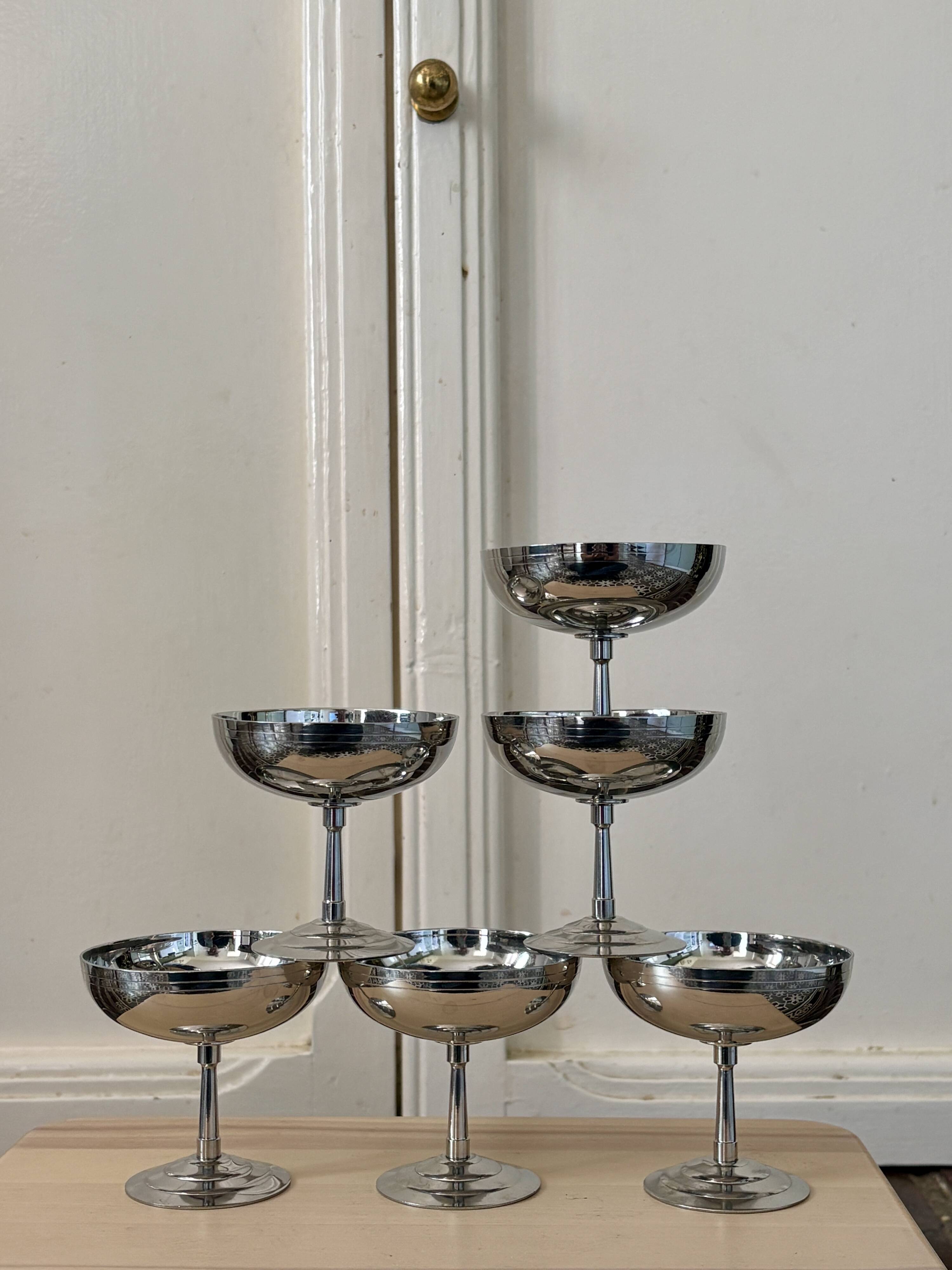 Lot de 6 coupes vintage en inox
