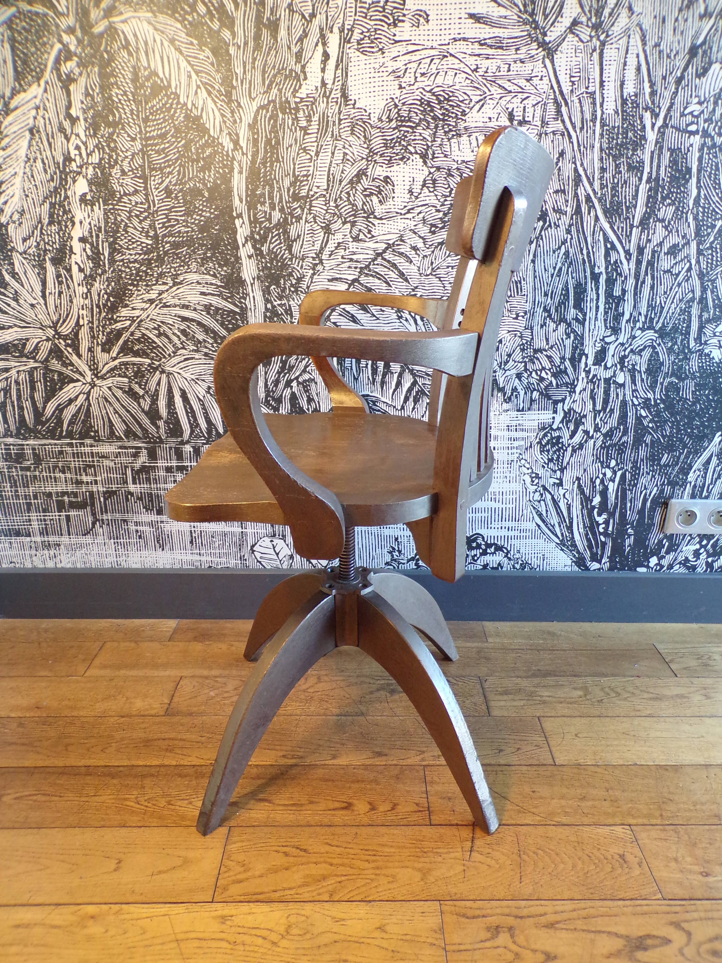 American screw armchair