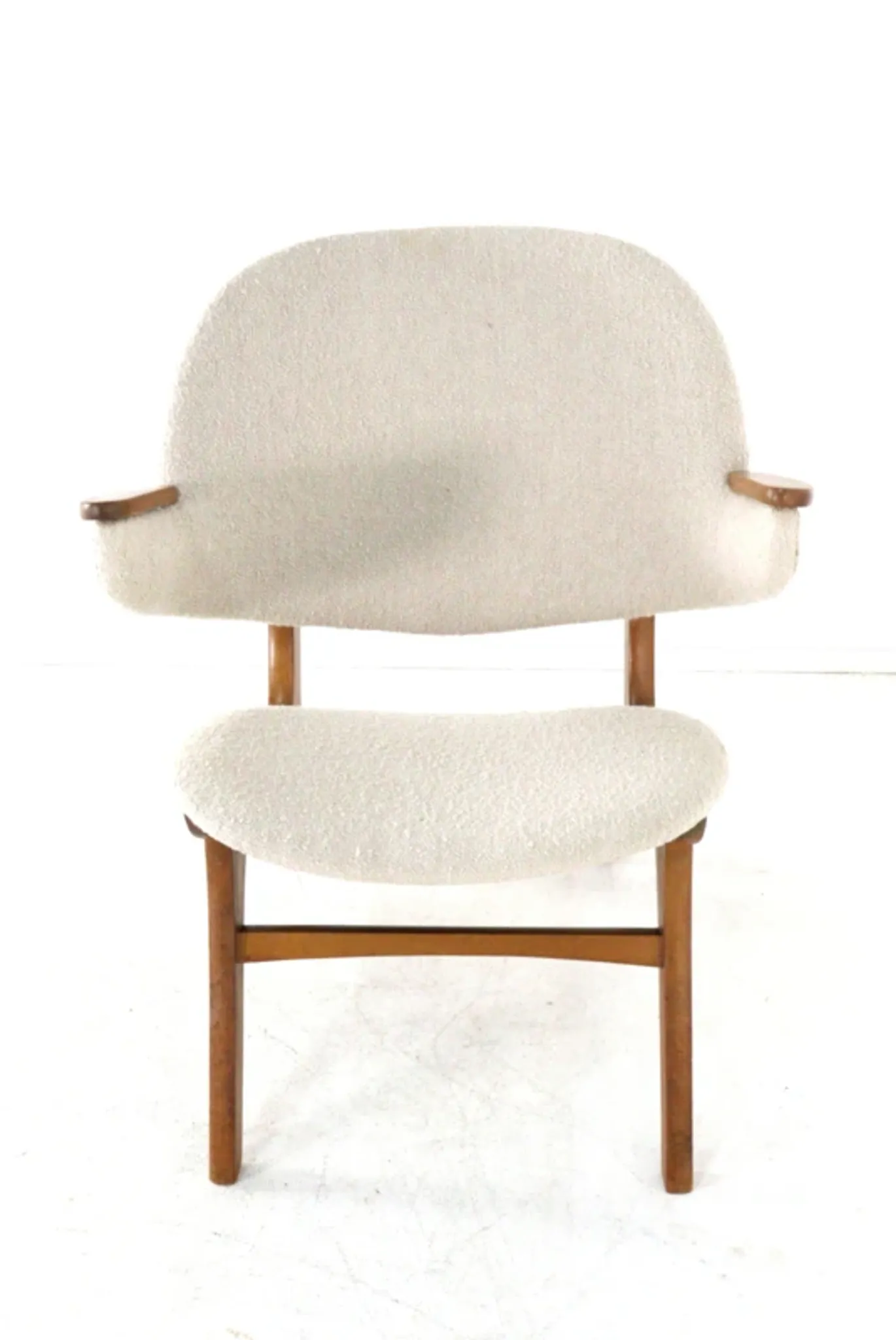 Carl Edward Matthes for Matthes Polstermøbelfabrik armchair model 33A