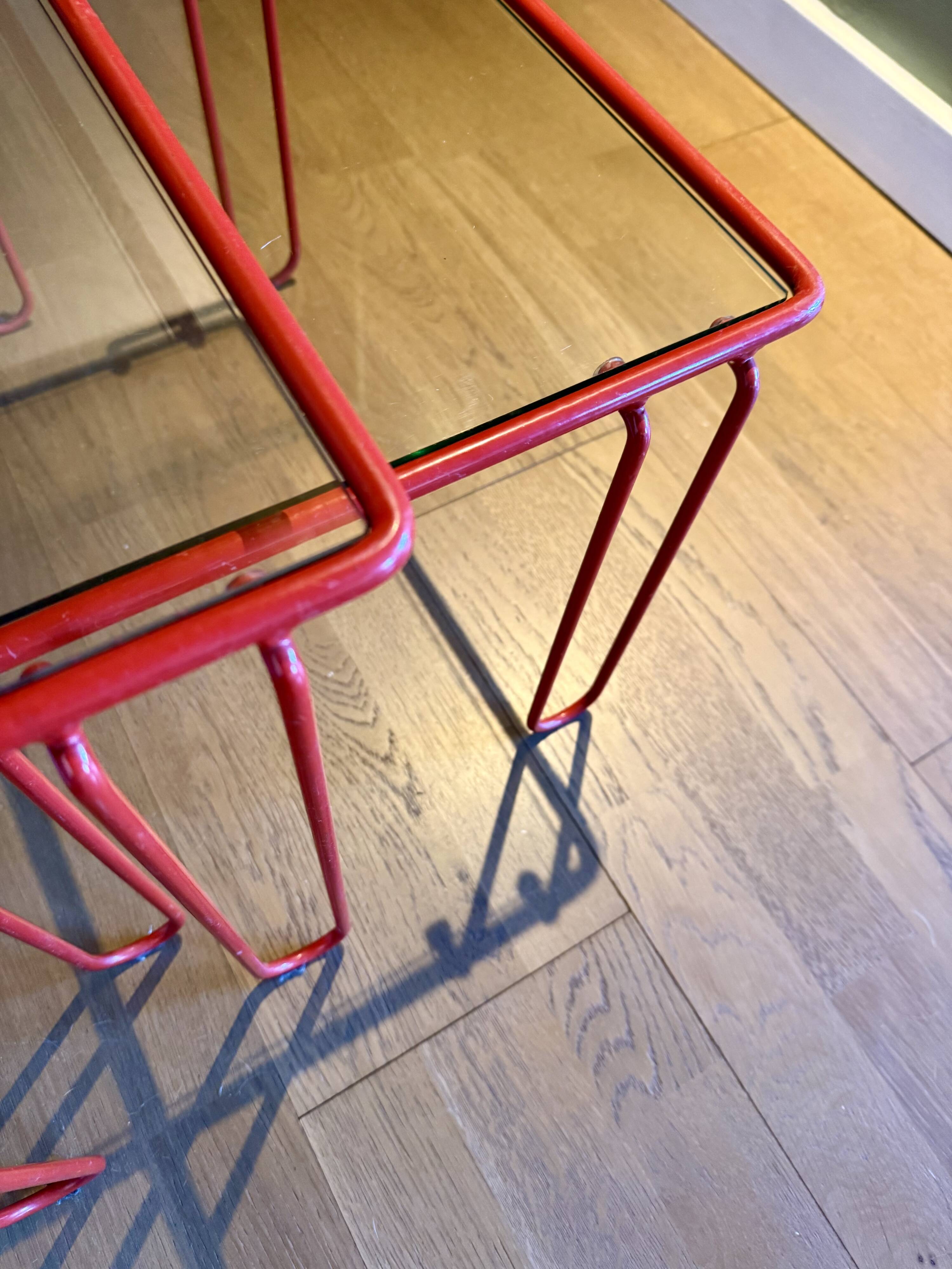 Red tubular nesting tables, 1970s, Set of 3
