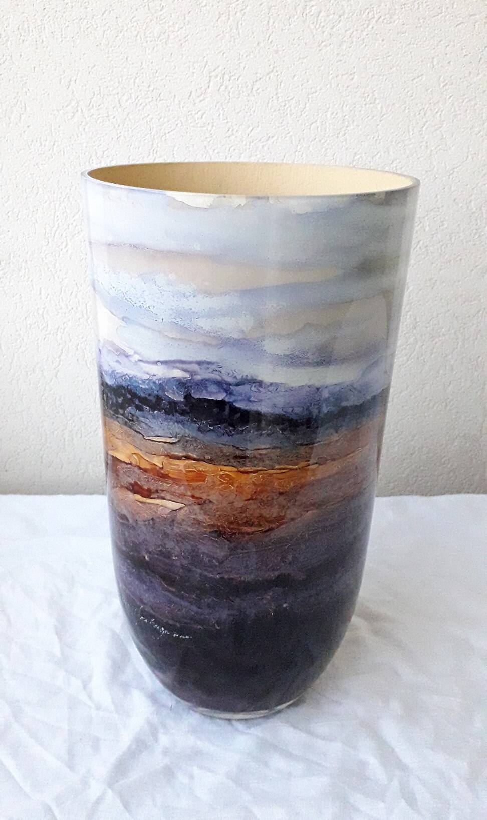 Montagnon glass vase