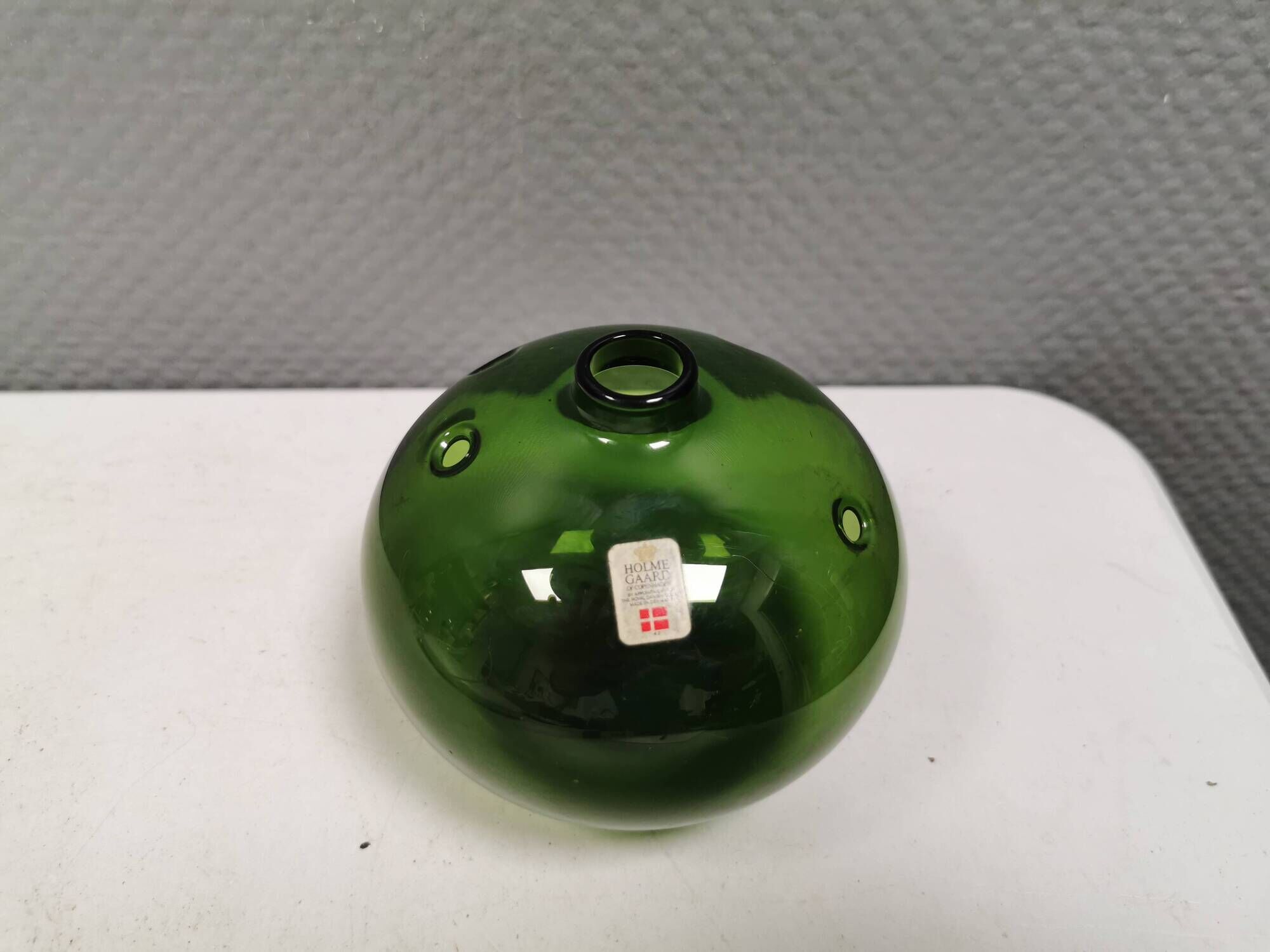 Beautiful "Hulvase/flower globe" in olive green color. Denmark 1970s