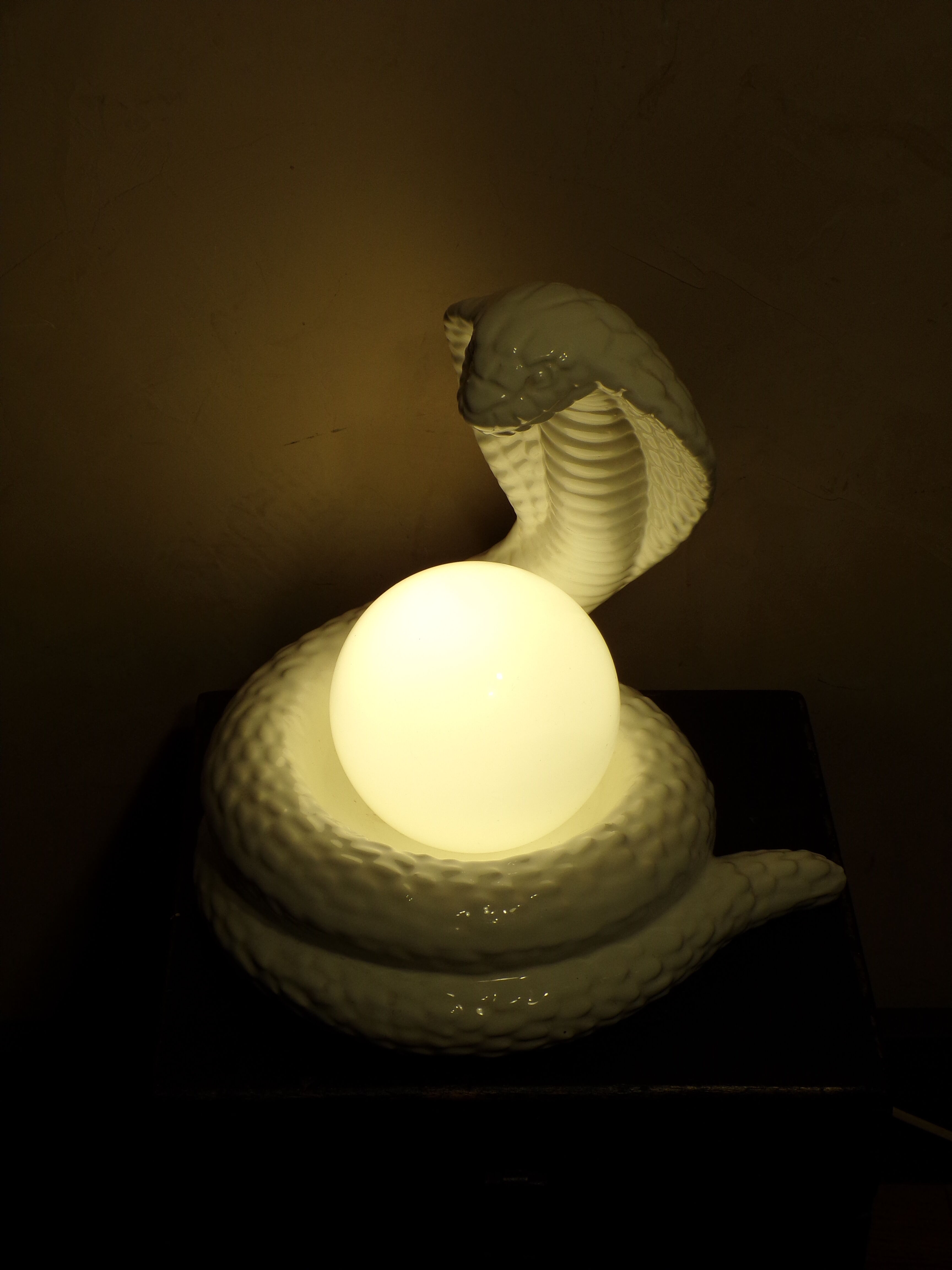 Vintage ceramic cobra lamp