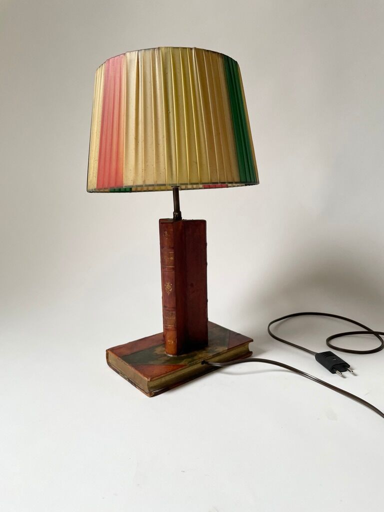 leather-laying lamp
