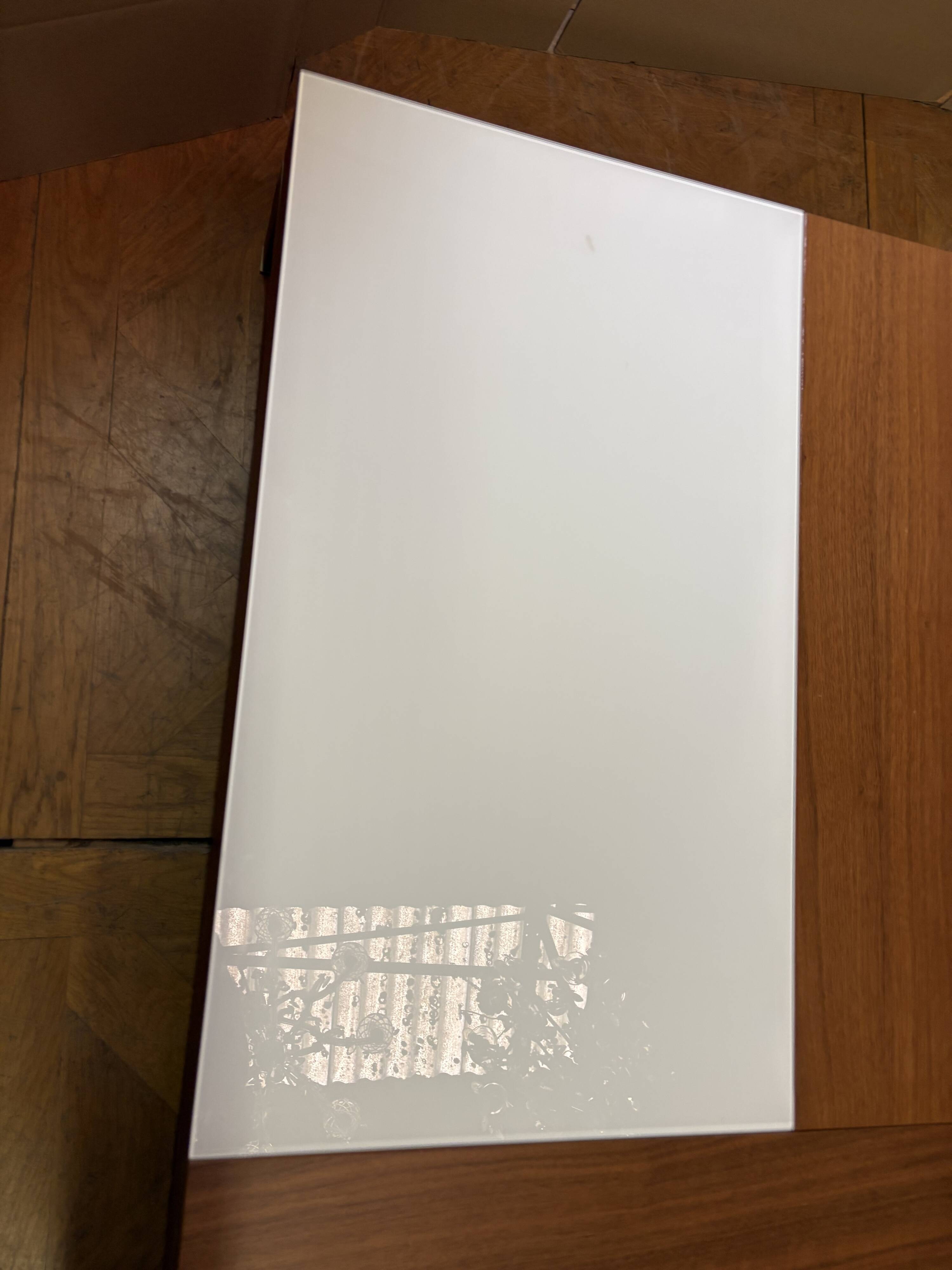 Coffee table model "Chiva" by Boconcept