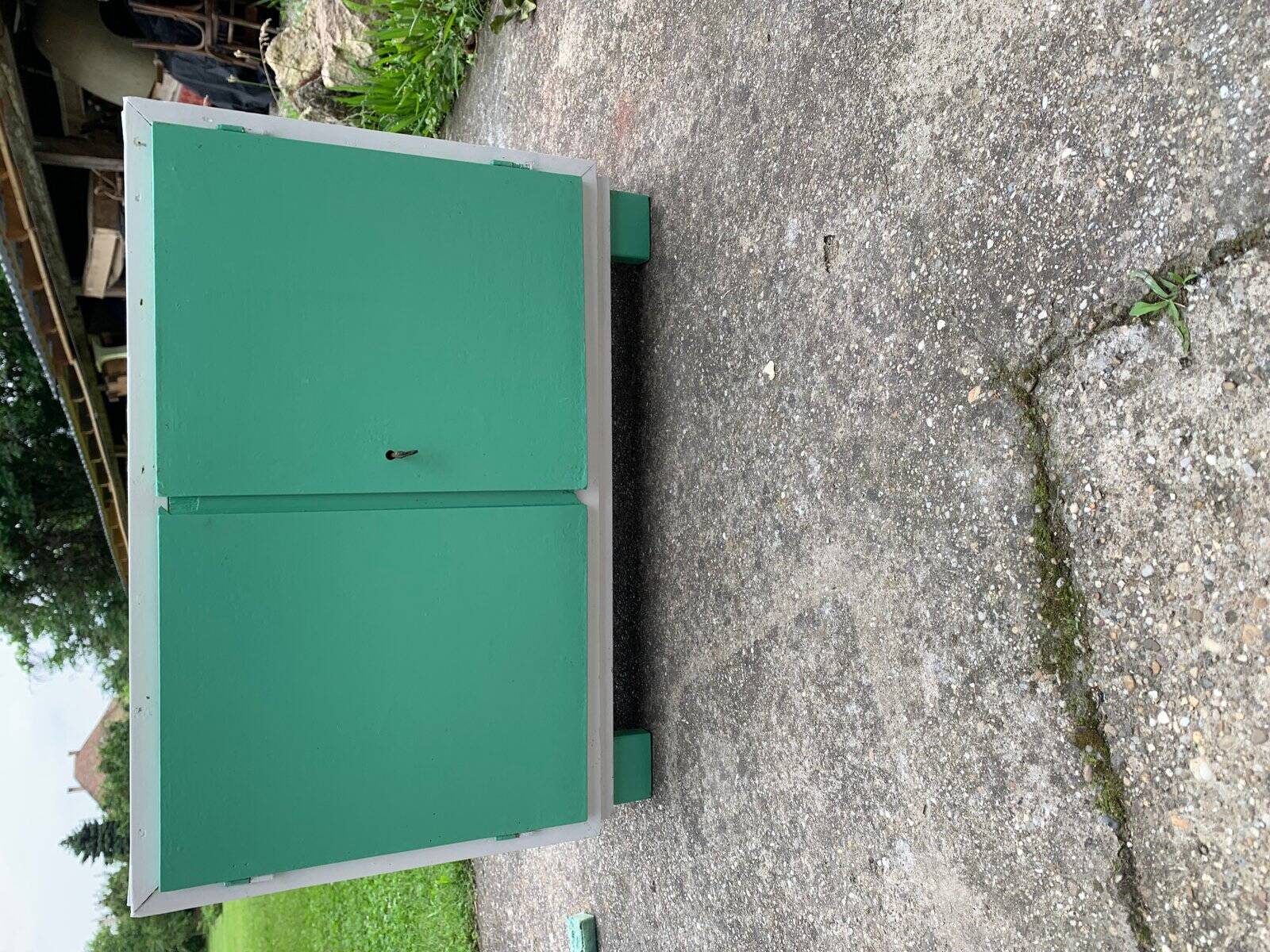 Vintage painted wardrobe in white and green wood, 1950s, original lock.