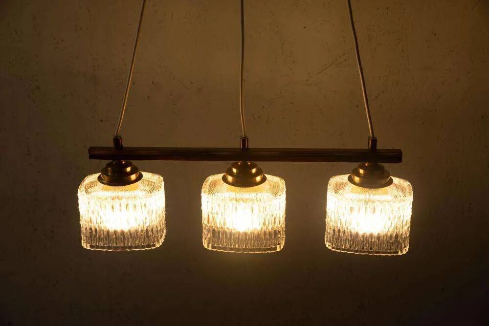 Vintage glass suspension for dining table