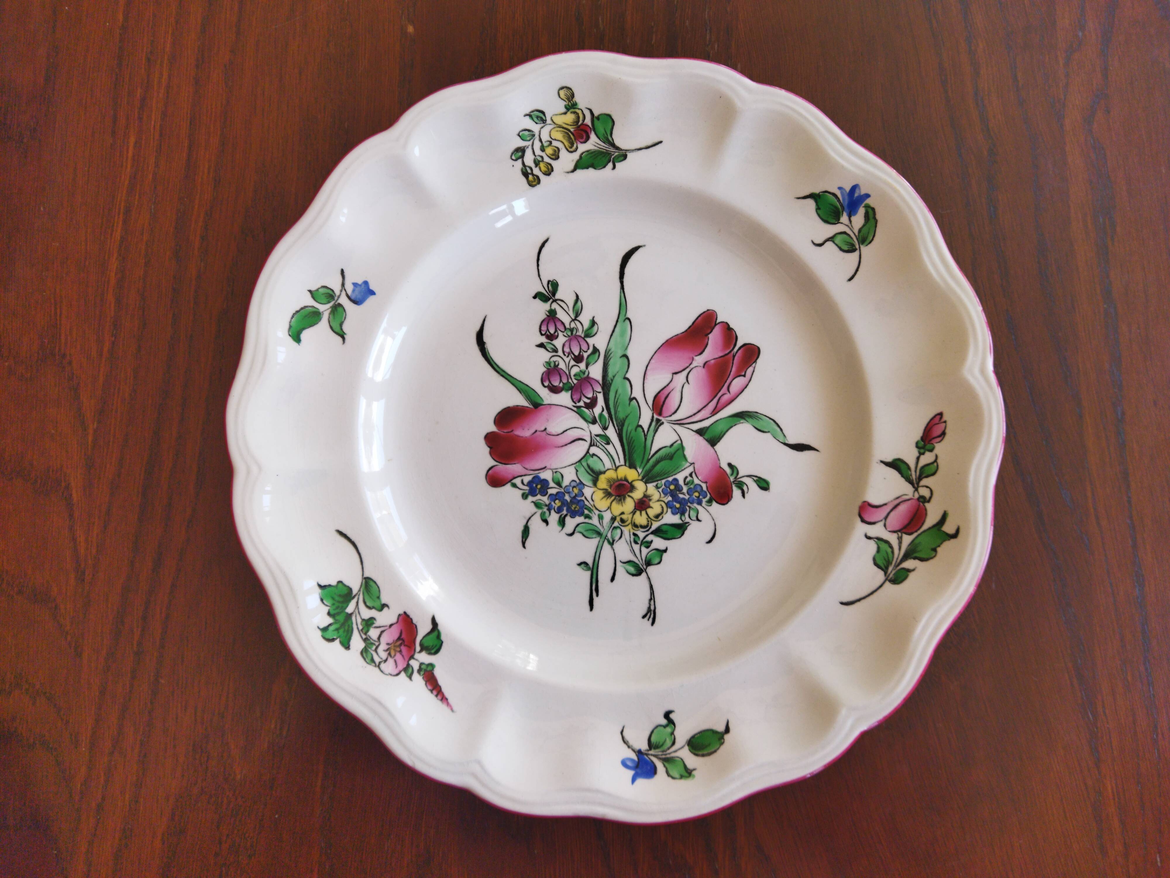 4 assiettes plates "Réverbère fin" KG Lunéville