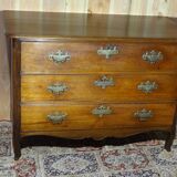 Chest of drawers late eighteenth in light mahogany