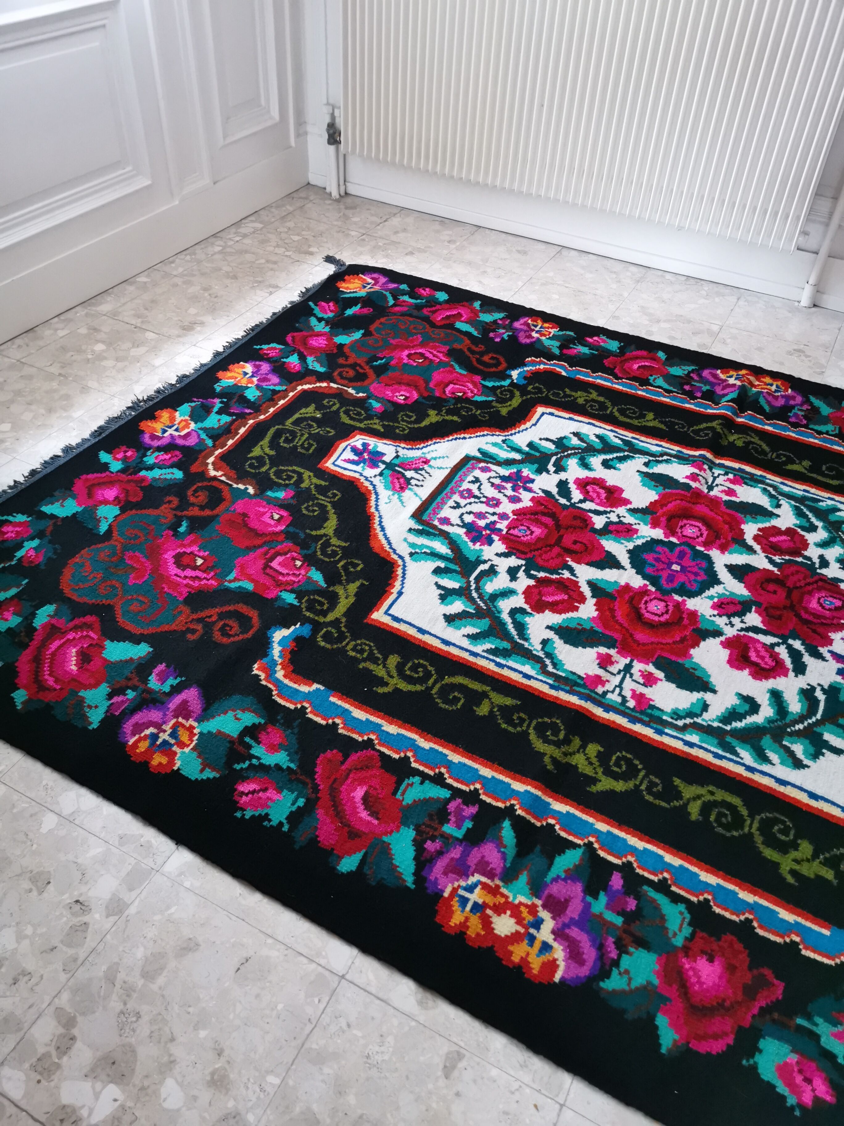 Moldovan kilim carpet