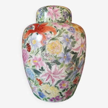 Vase jar flowers