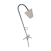 Tripod lamp