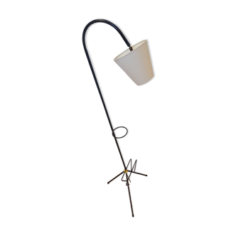 Tripod lamp